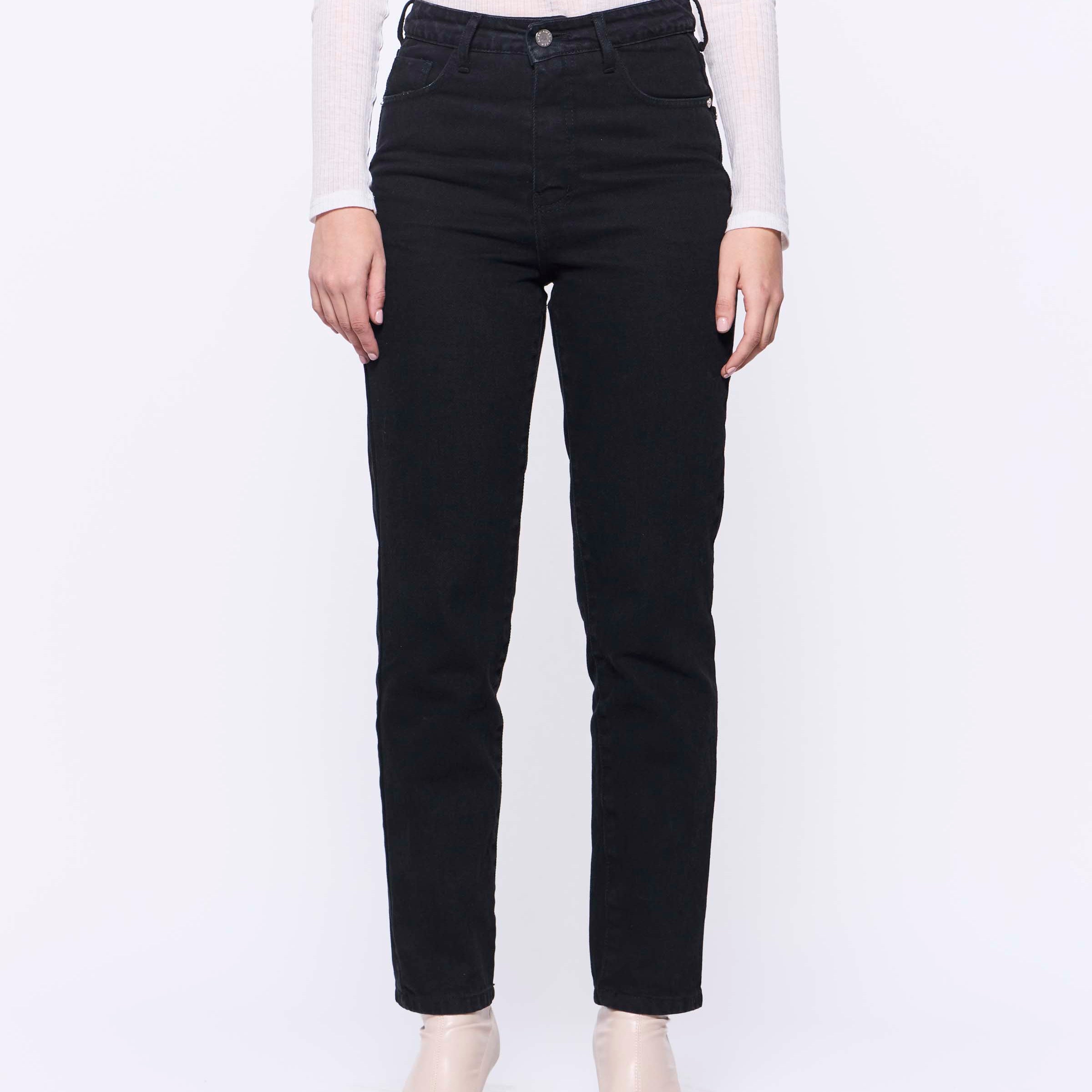 Jeans Slim Sara Negro
