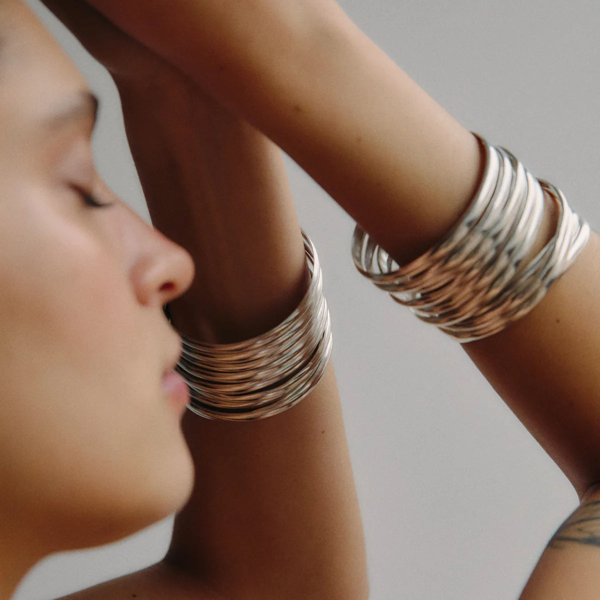 Wavy Bangle