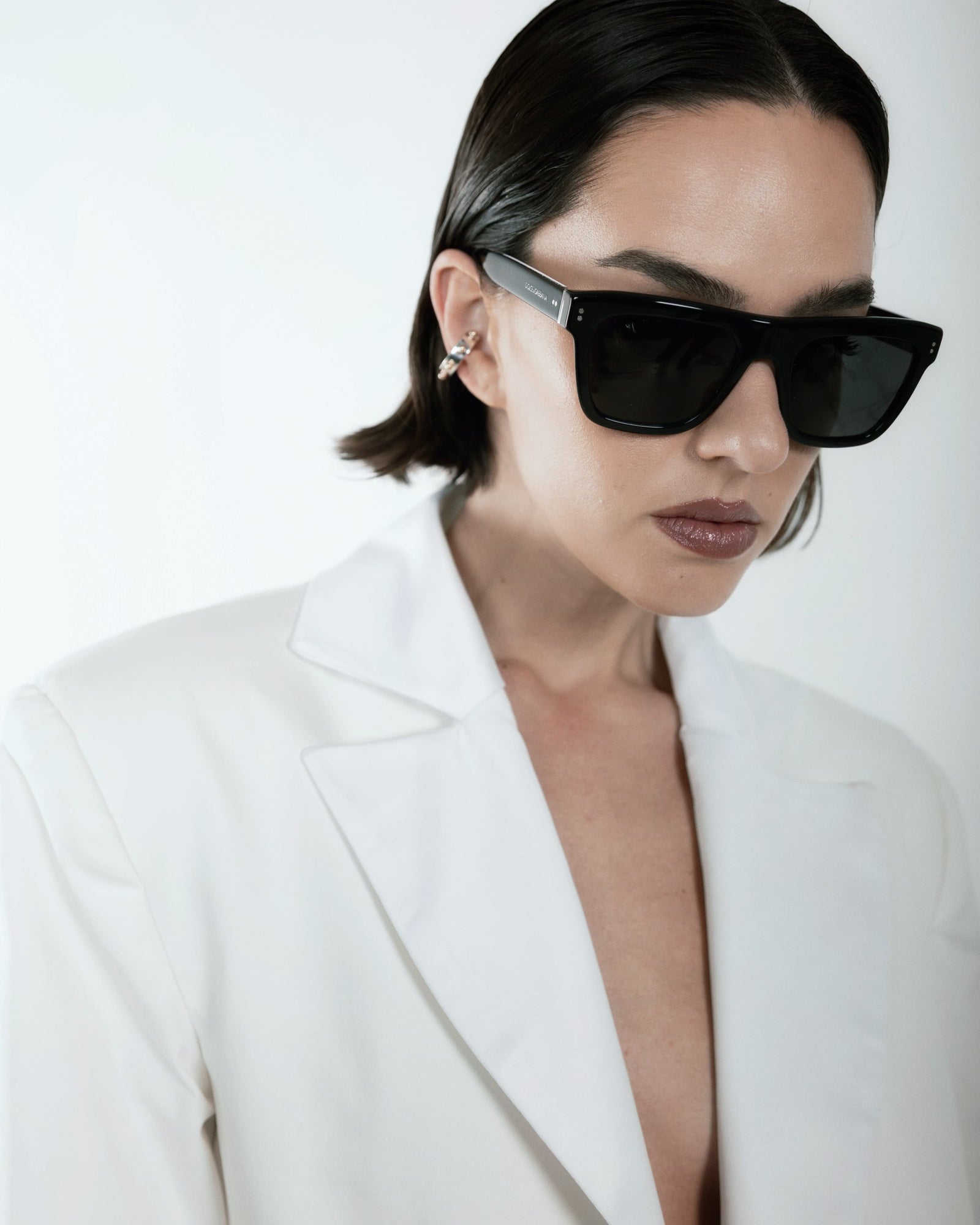 White Double Pocket Blazer