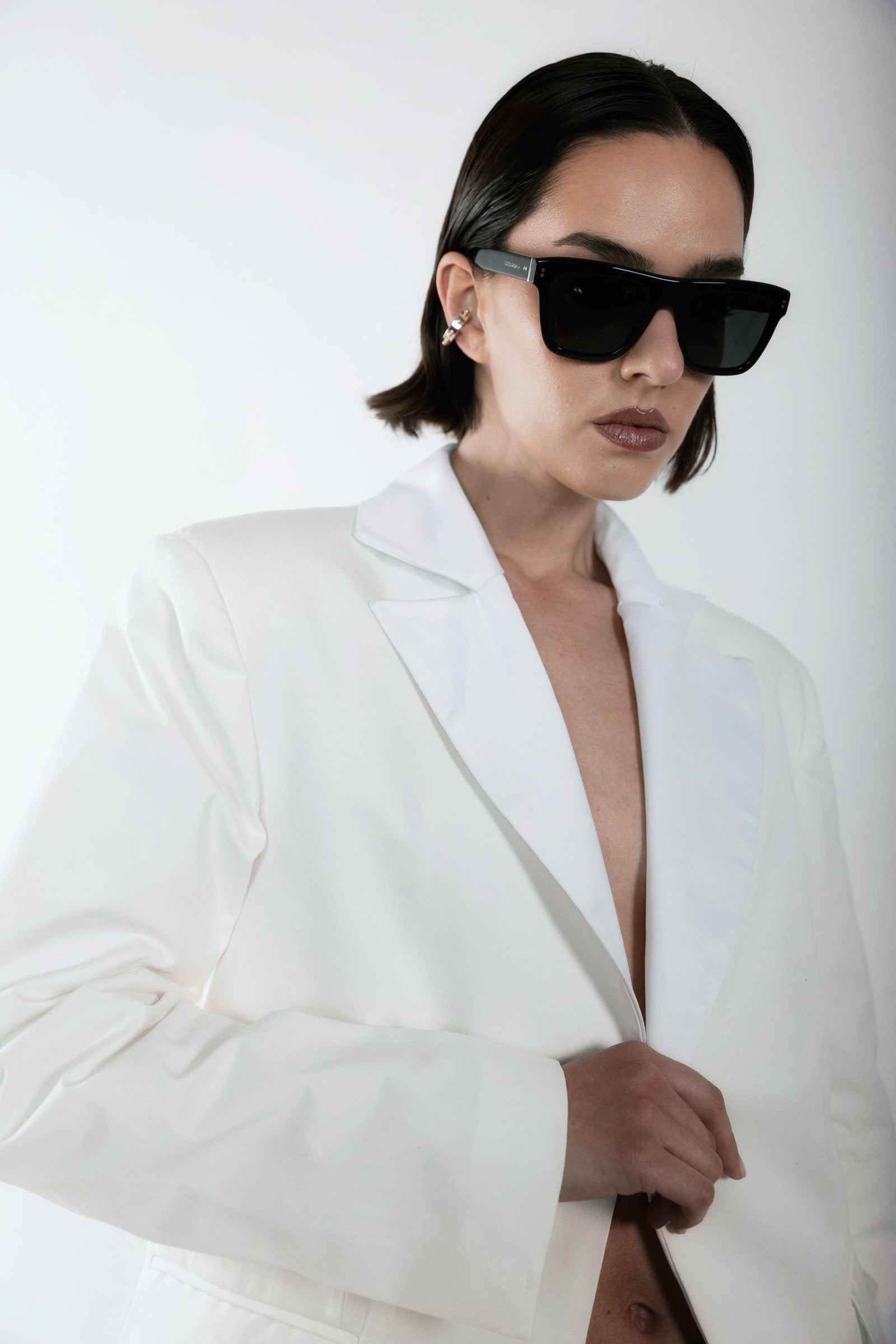 White Double Pocket Blazer