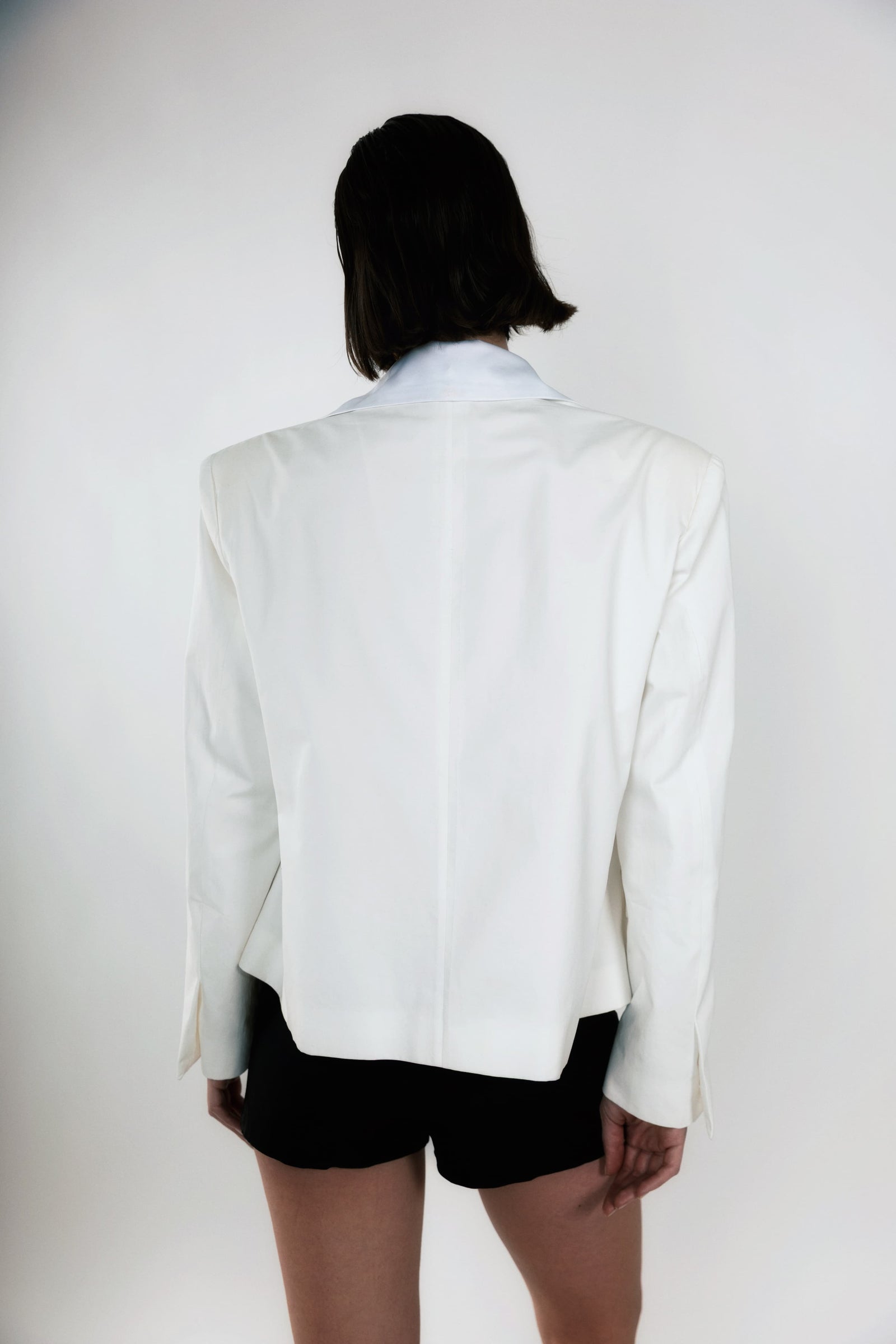 White Double Pocket Blazer