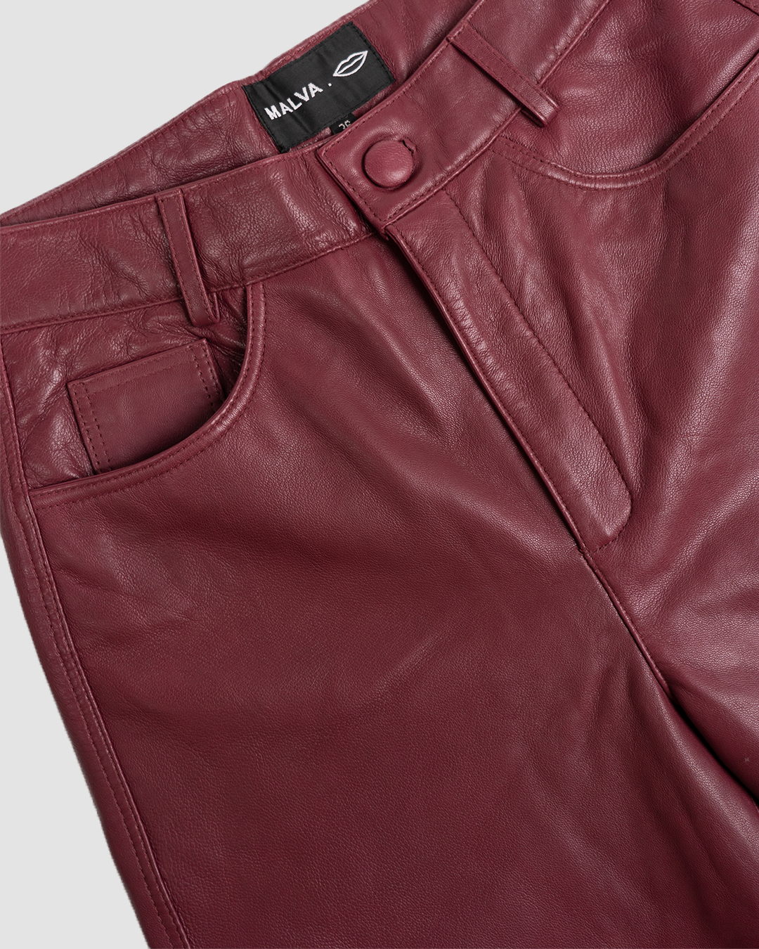 Pantalón Bobby Cuero Burdeo