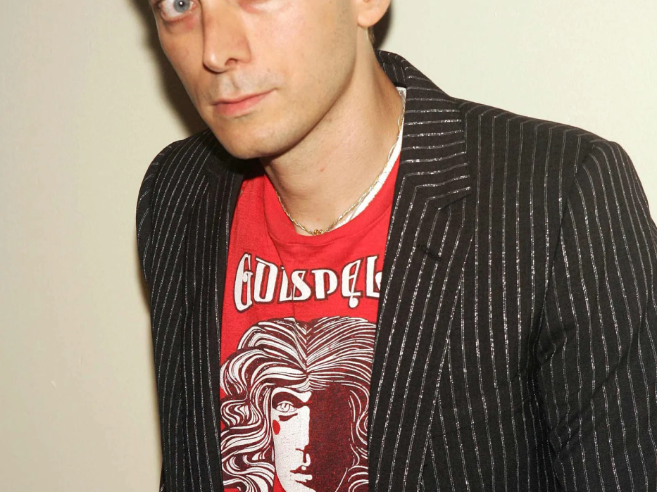 Lo nuevo del diseñador nombre apellido