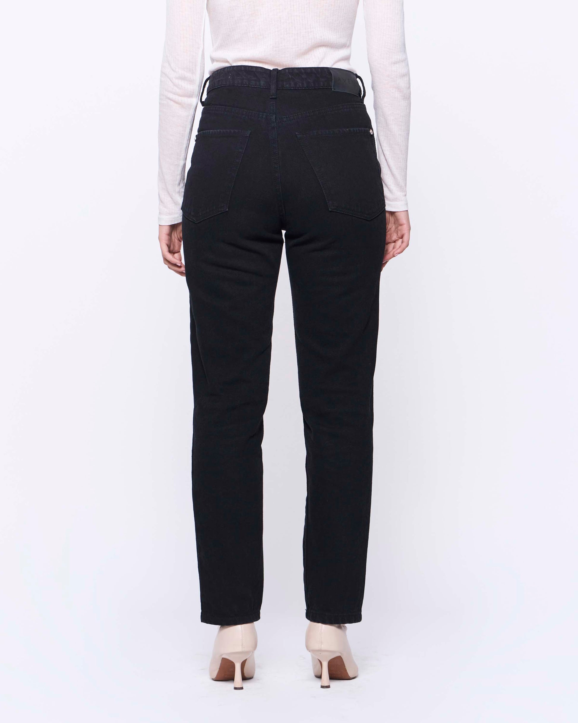 Jeans Slim Sara Negro
