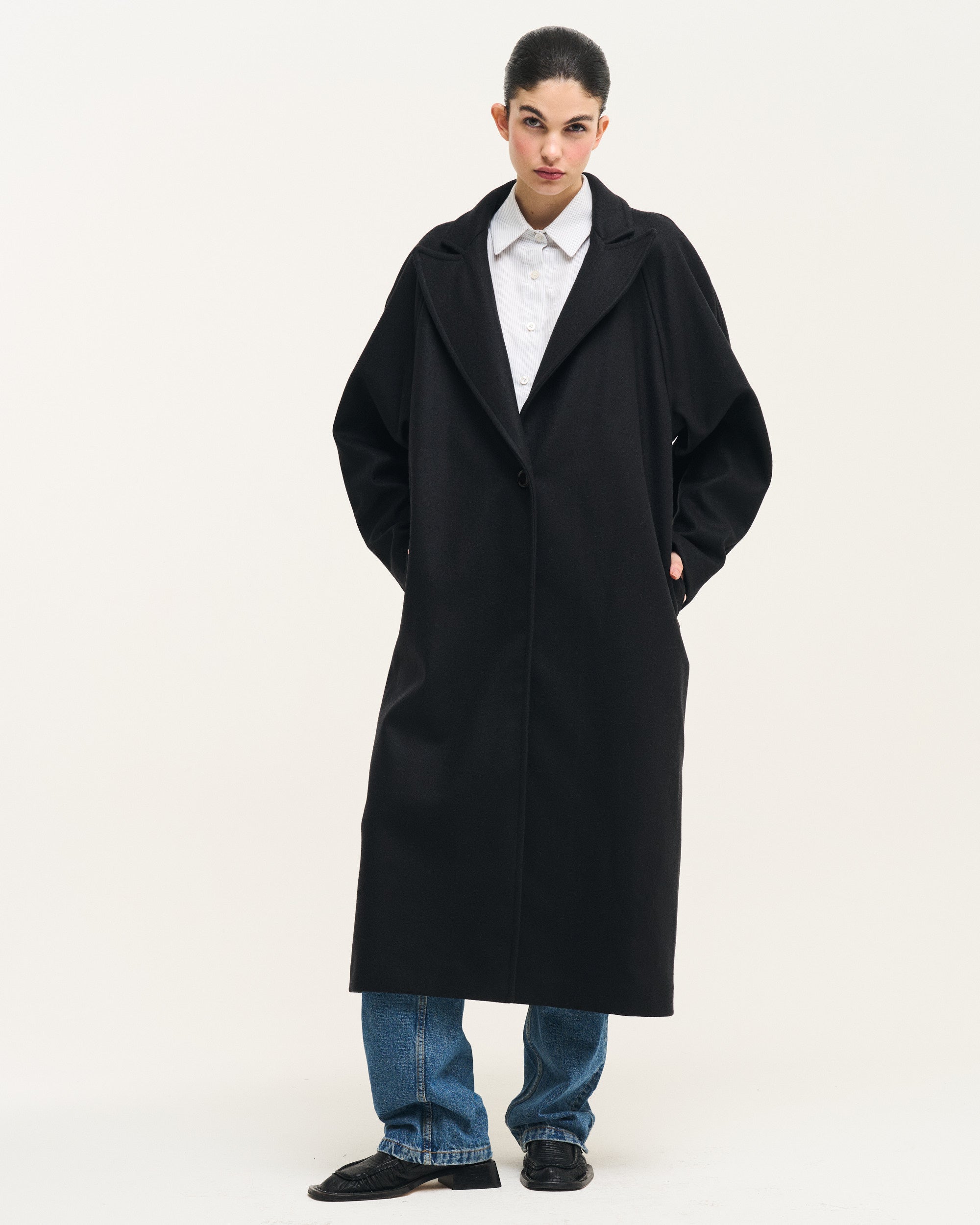 0051 Coat Black