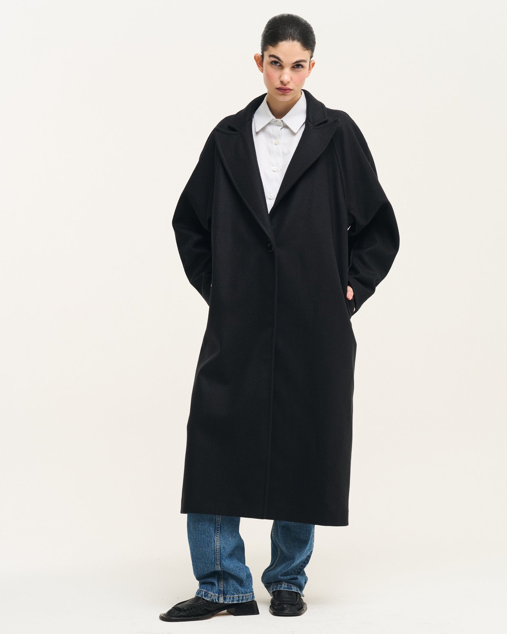 0051 Coat Black