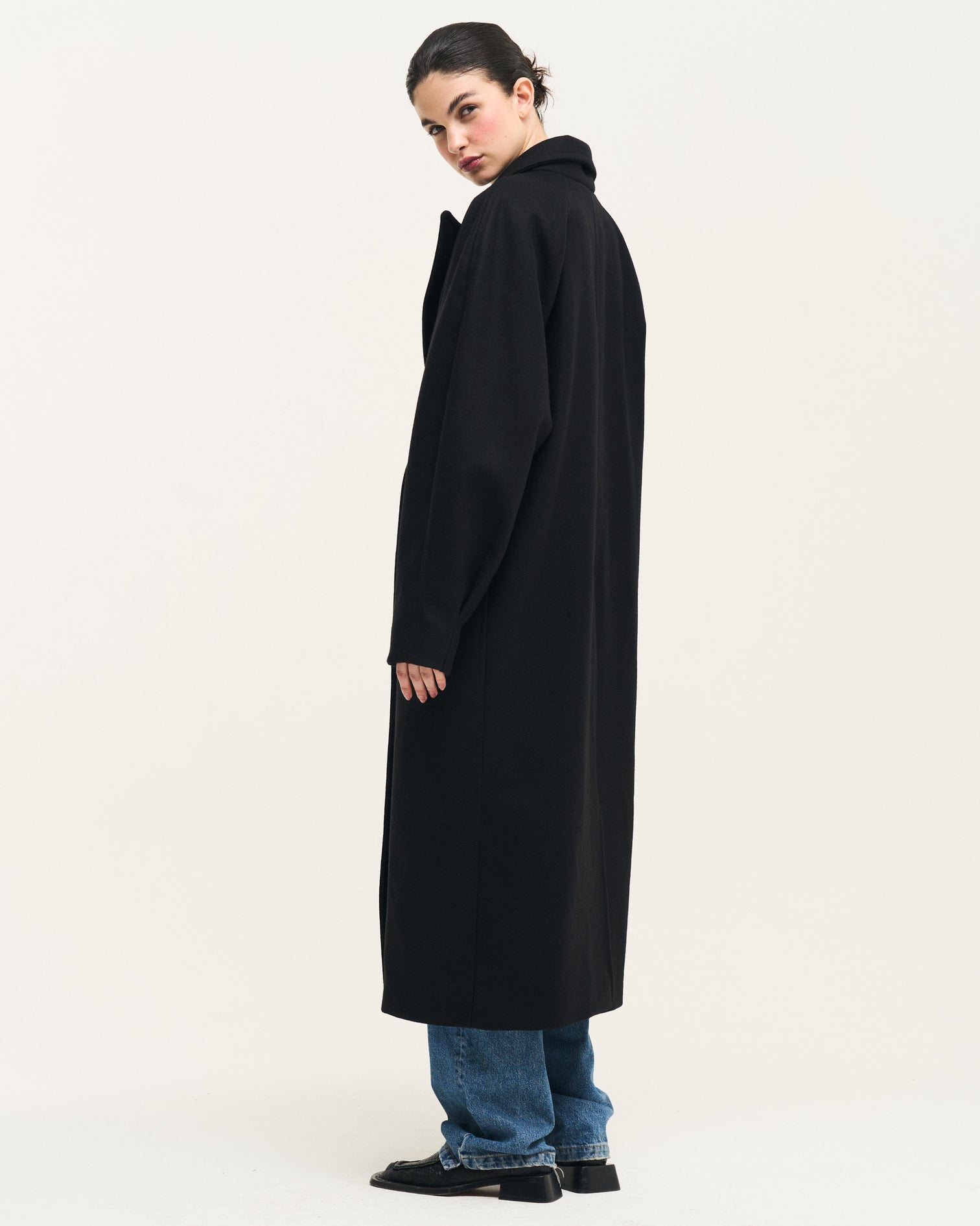 0051 Coat Black