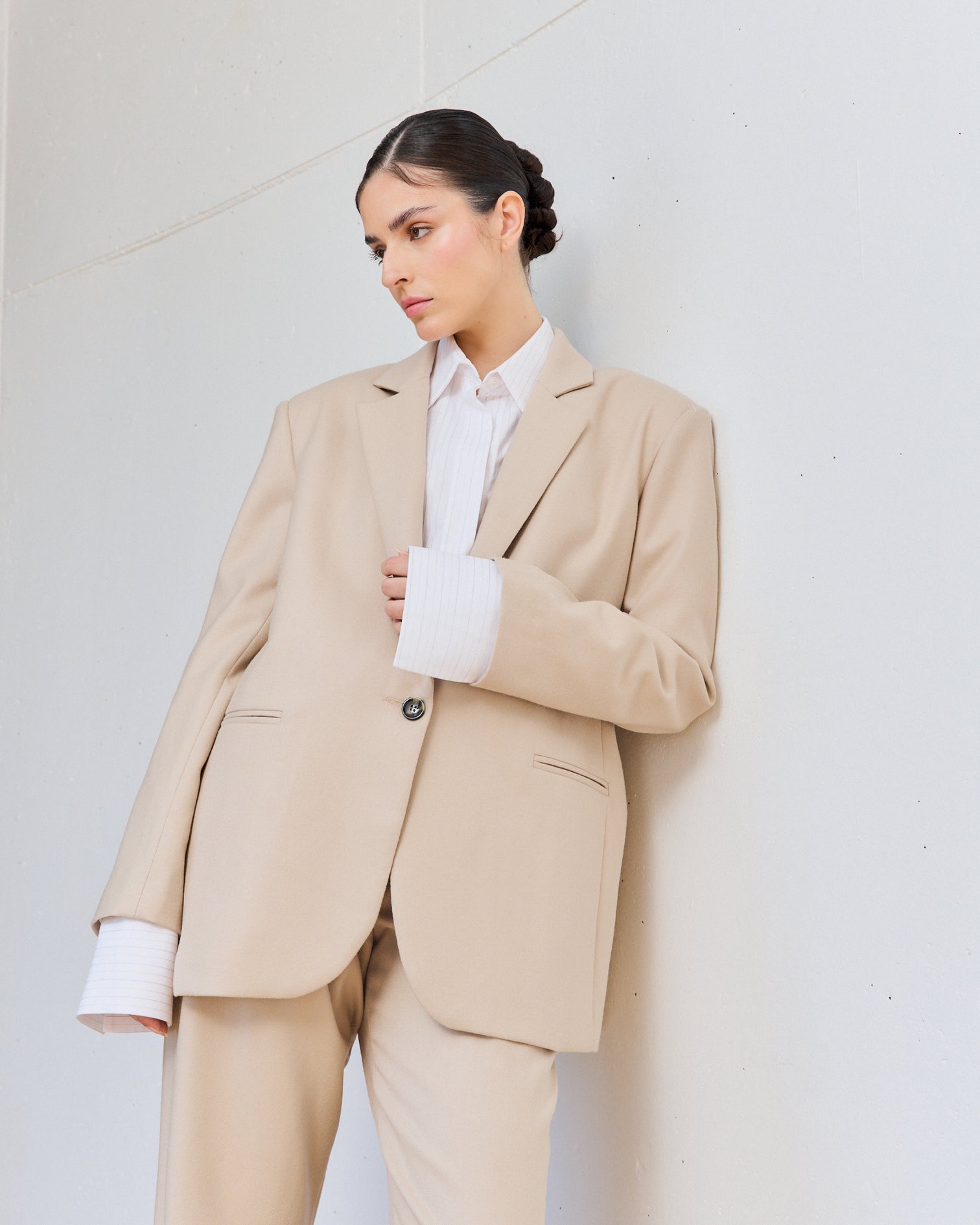 0008 Blazer Oversized Lana Gruesa Beige