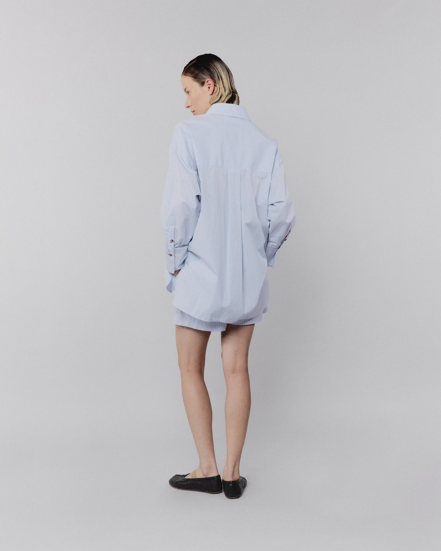 0018 Classic Boxer Celeste con Líneas Beige