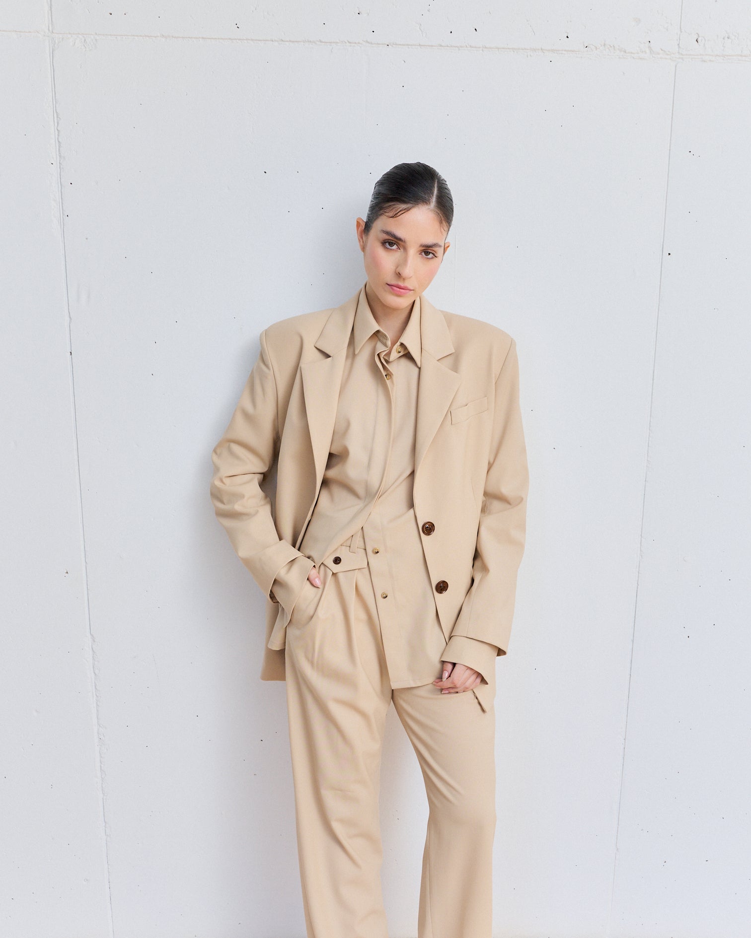 0032 Classic Shirt Beige