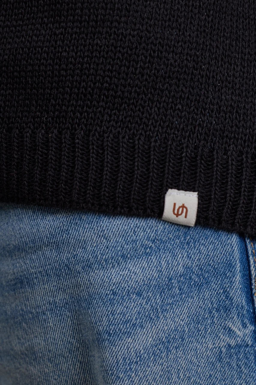 Sweater Cuello Bronte Negro