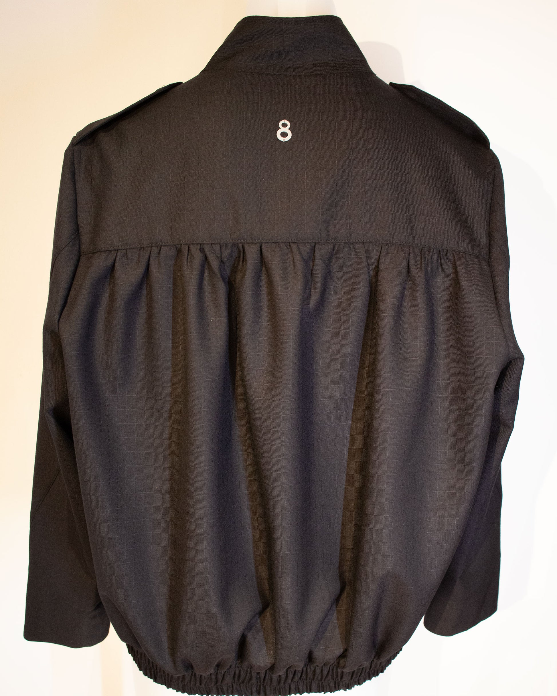 Bomber Negra Textura Liviana