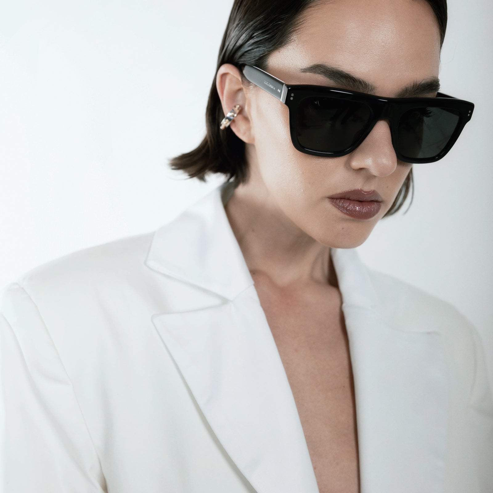 White Double Pocket Blazer