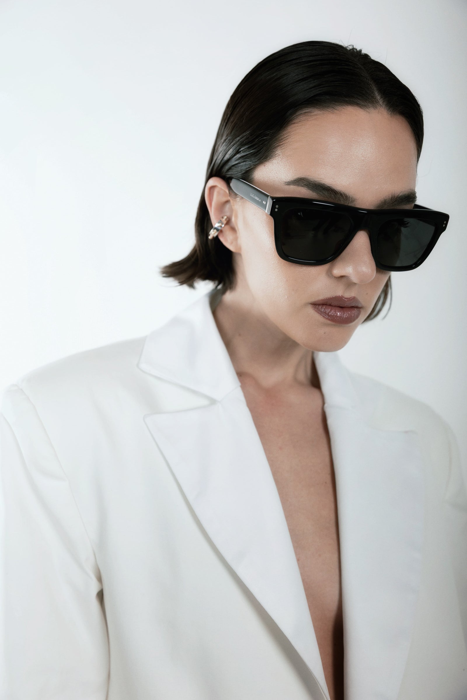 White Double Pocket Blazer