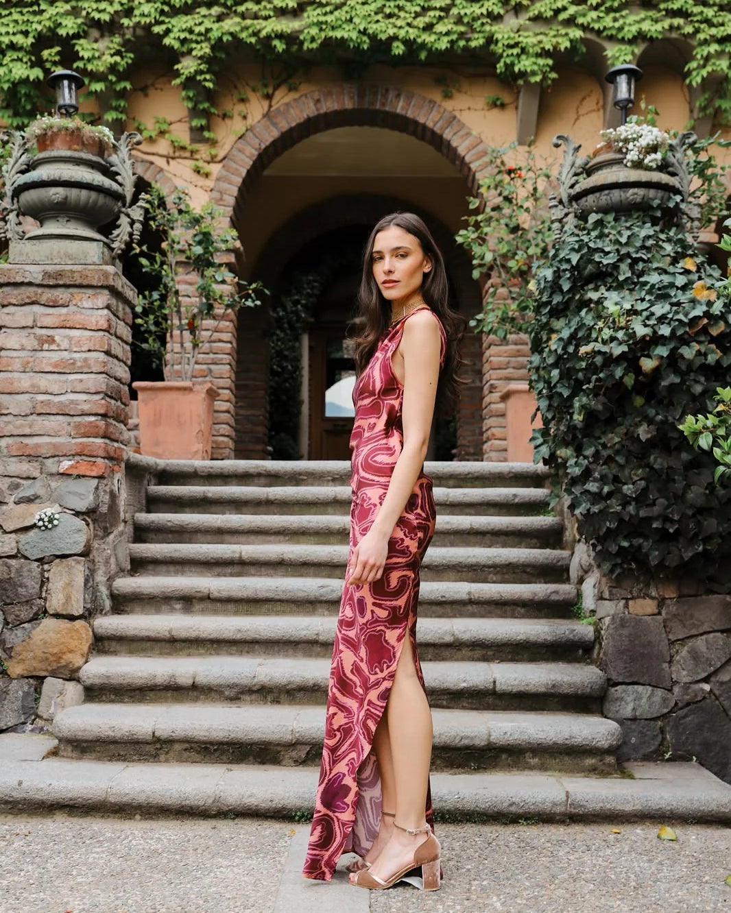 Vestido Moira Abstract Rose