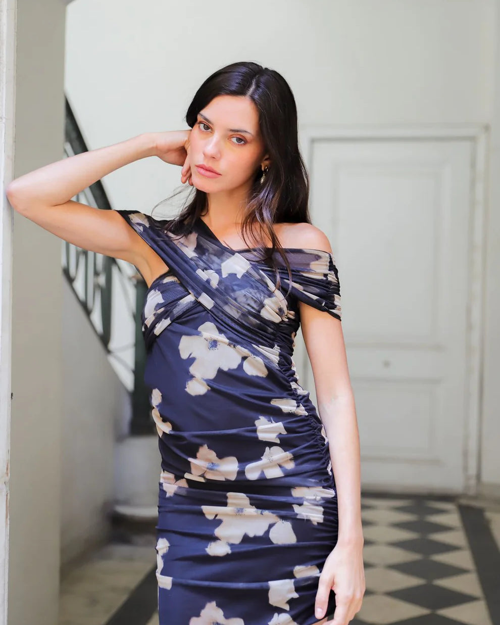 Vestido Yves Black Flowers