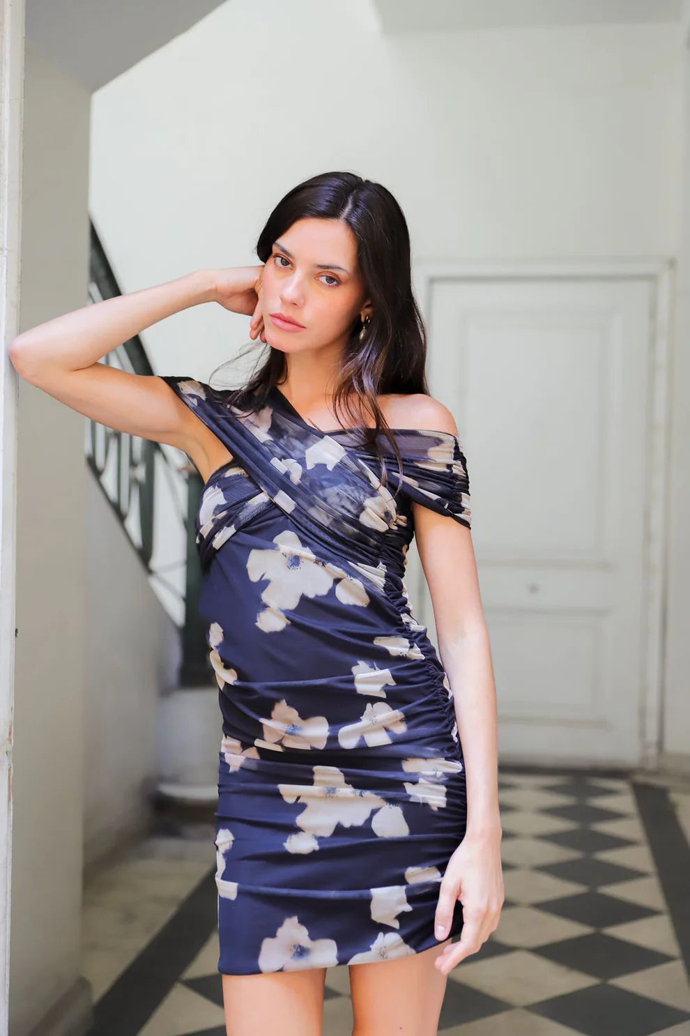 Vestido Yves Black Flowers