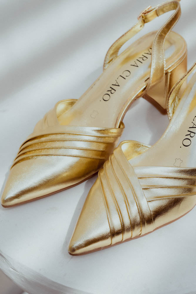 Zapato Clara Dorado