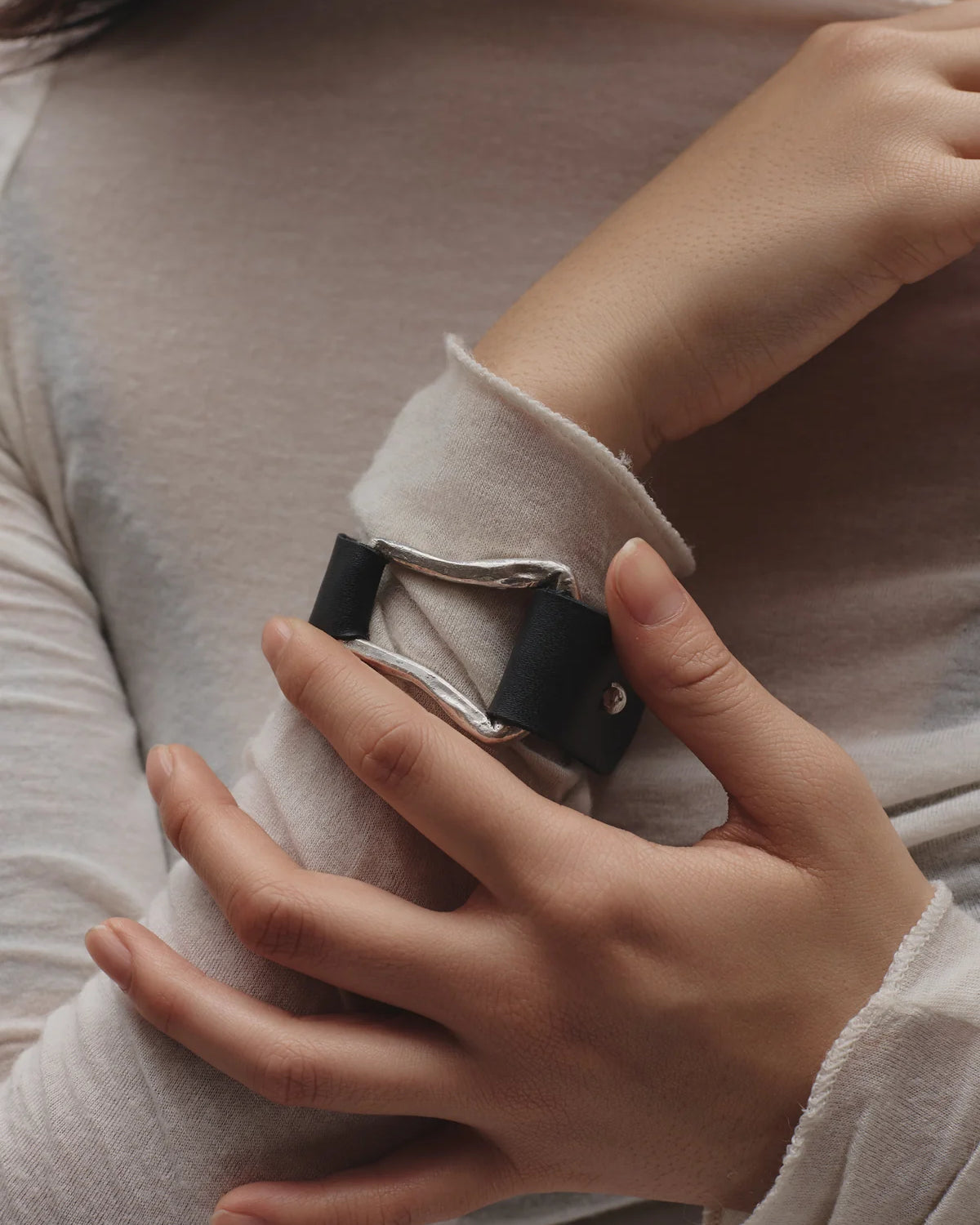 The Leather Cuff Silver
