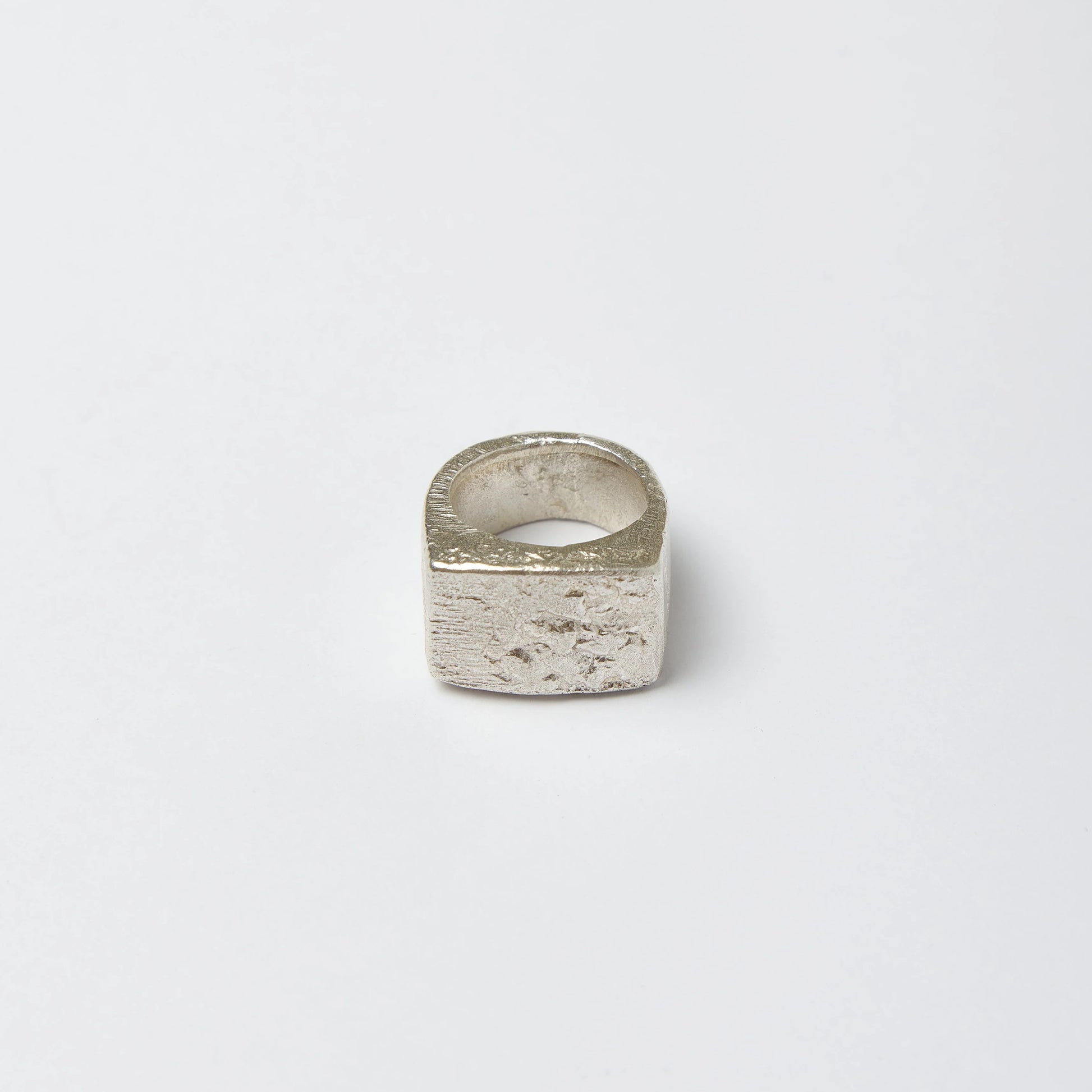 The Signet Ring Silver