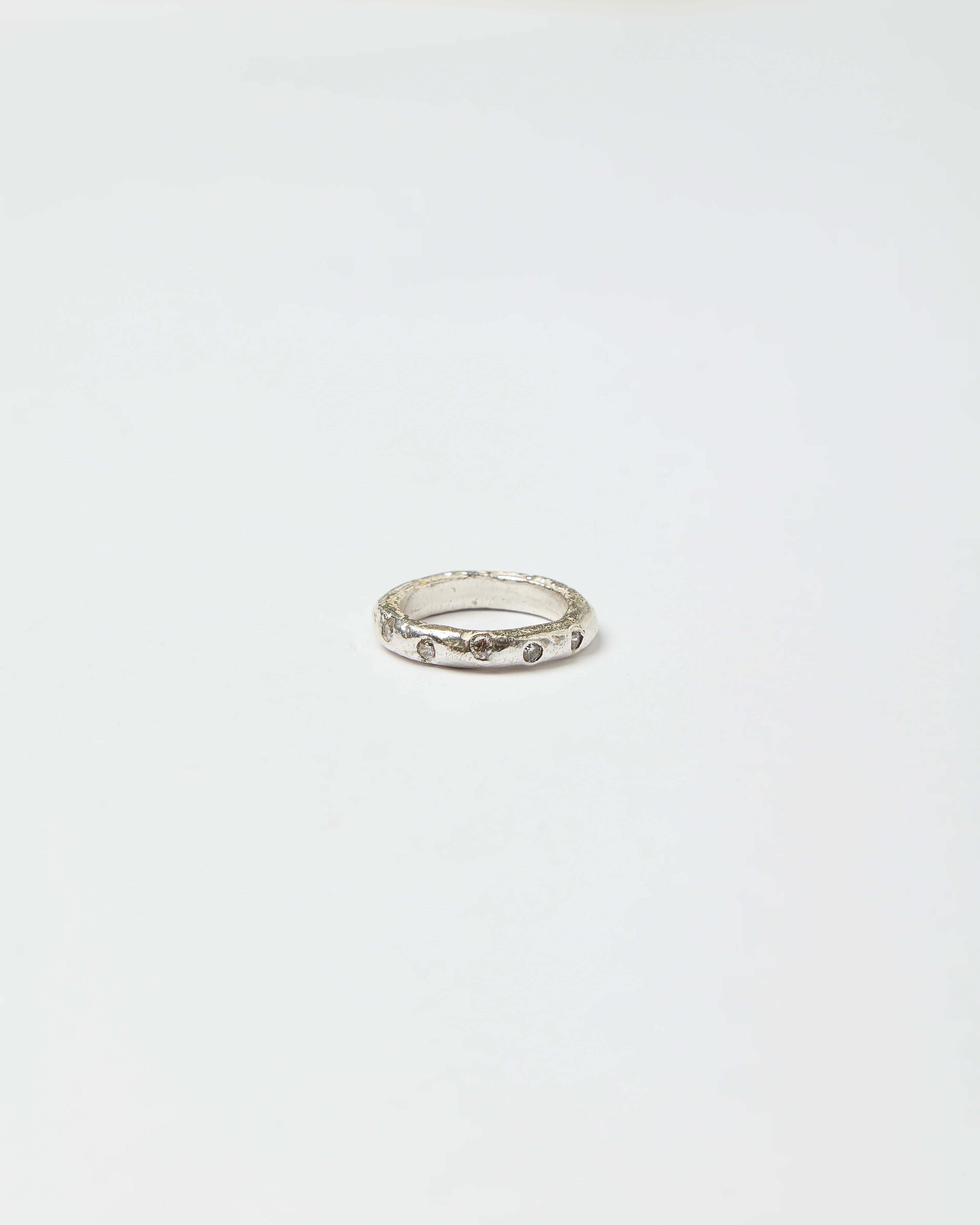 Whisper Lava Ring - White - Silver