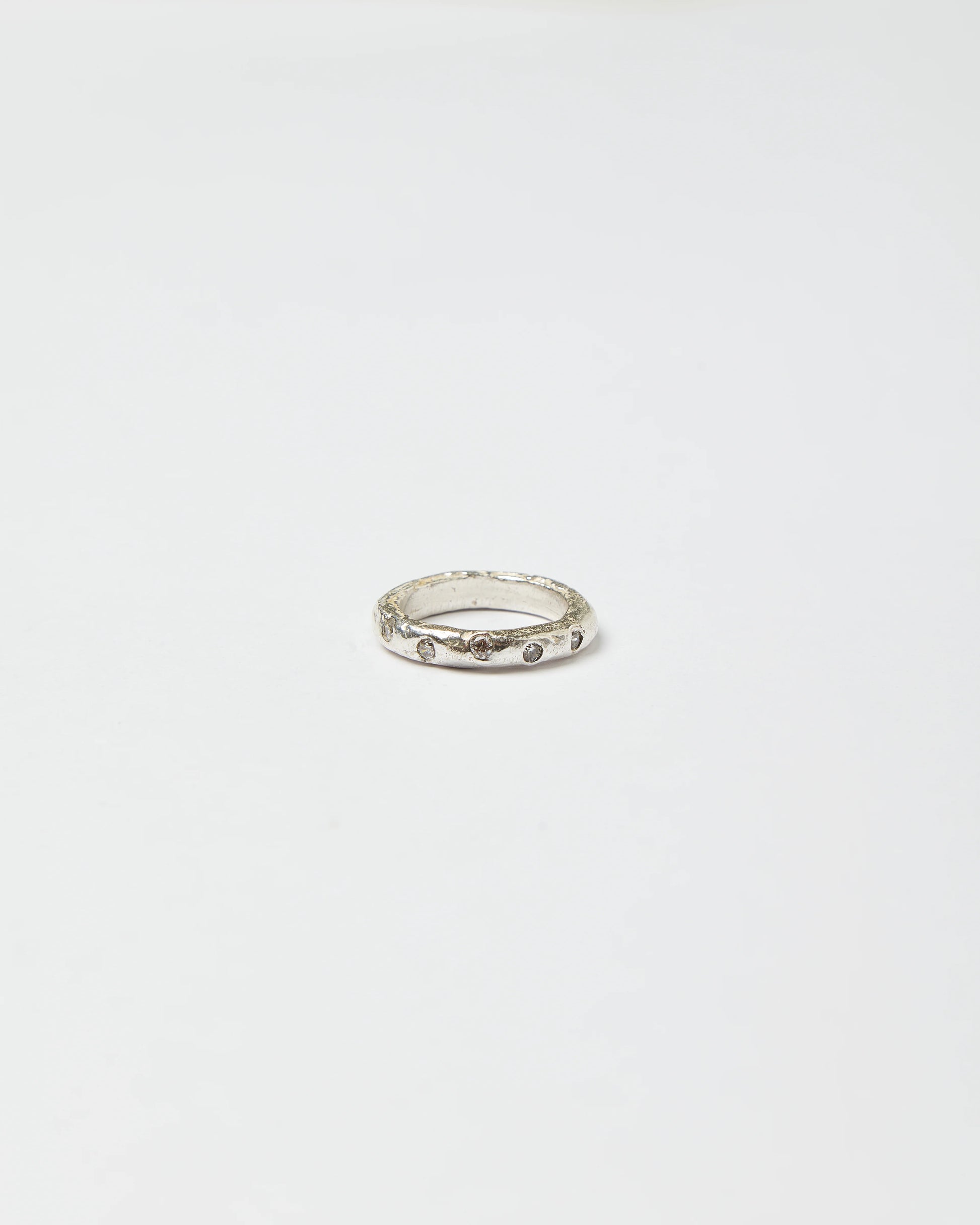 Whisper Lava Ring - White - Silver