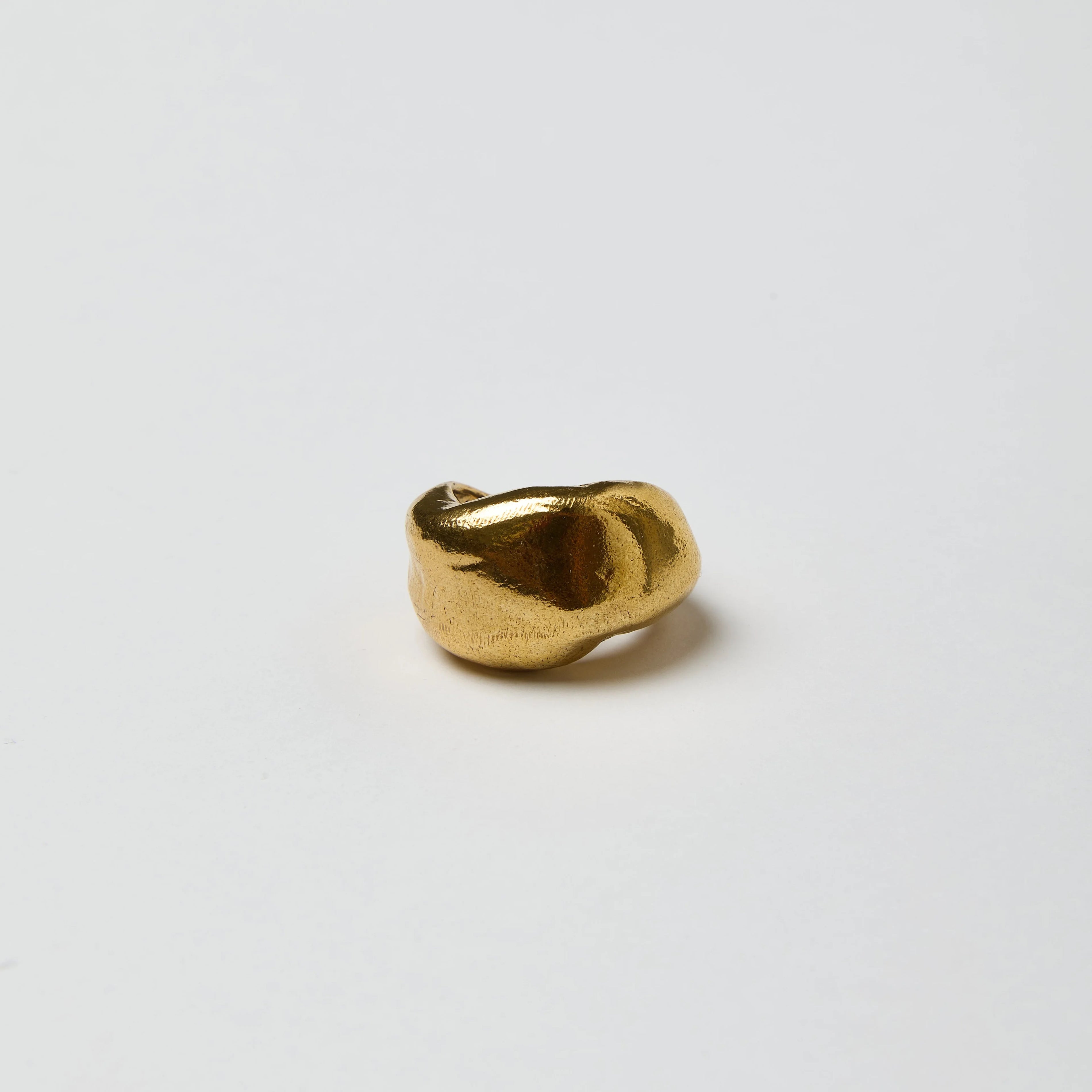 The Basalt Ring Gold